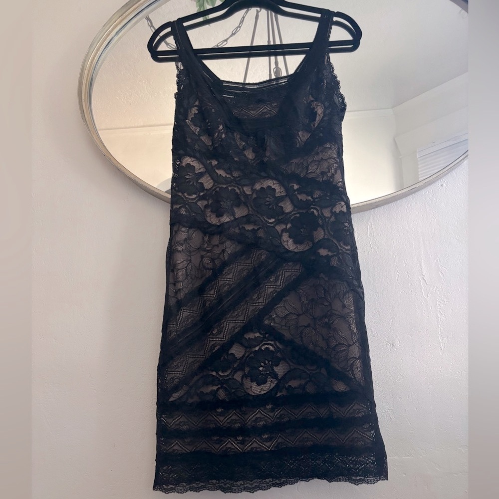 Elegant nicole miller Black Lace Dress